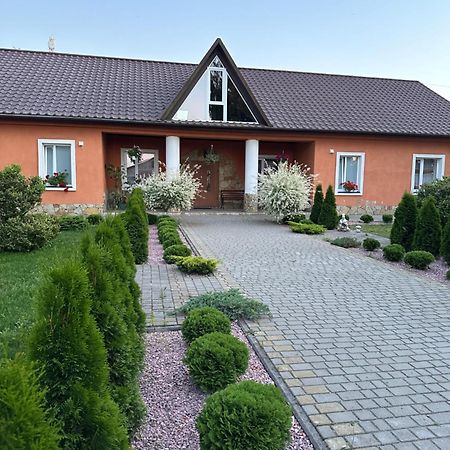 Лукі Villa Sviteaz Exterior foto